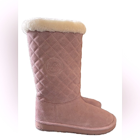 Like new MK winter boots - Picture 2 of 8